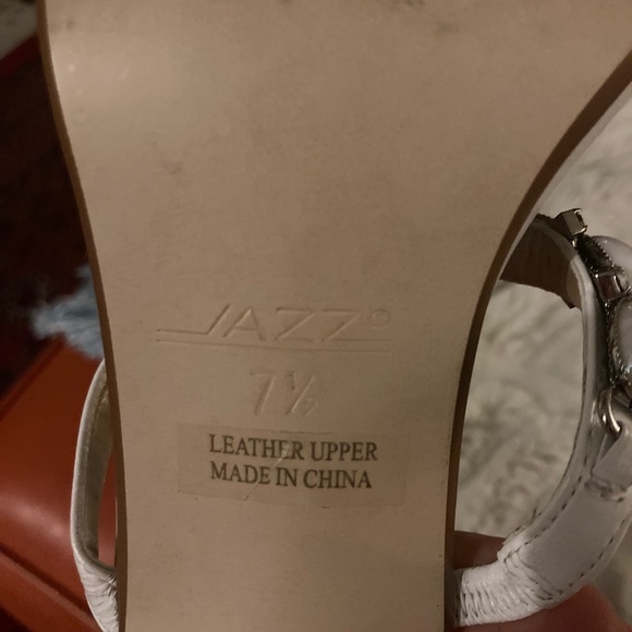 Heels - Picture 3 of 4